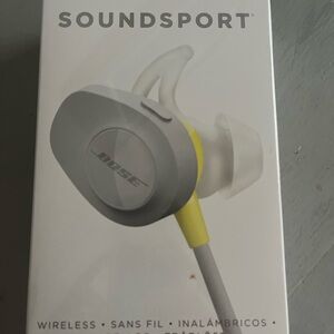 Bose earphones, New in the box!! Makes for a great gift!